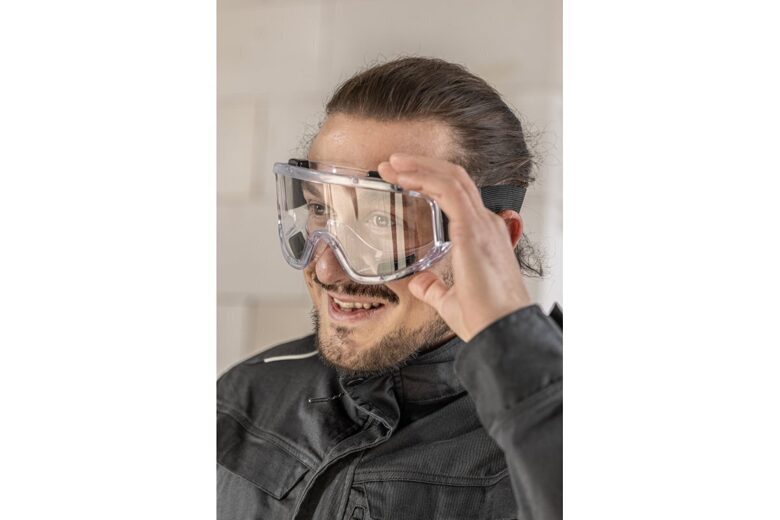 Safety glasses with rubber