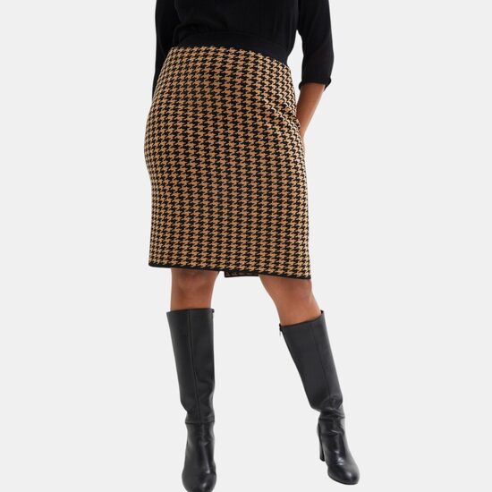 BPC collection knitted skirt, size 4XL