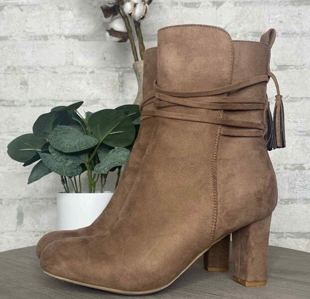 BodyFlirt short boots with heel, autumn/spring, size 36