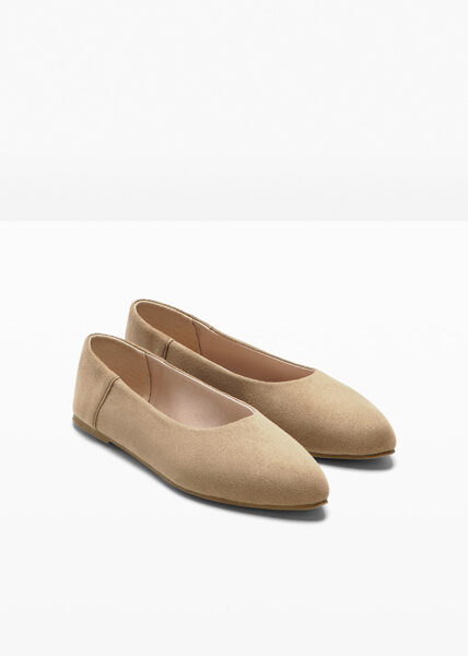 Ballerina shoes in beige color